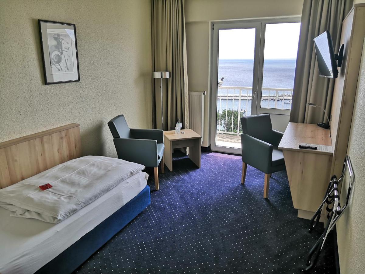 Ruegen-Hotel Sassnitz Ngoại thất bức ảnh