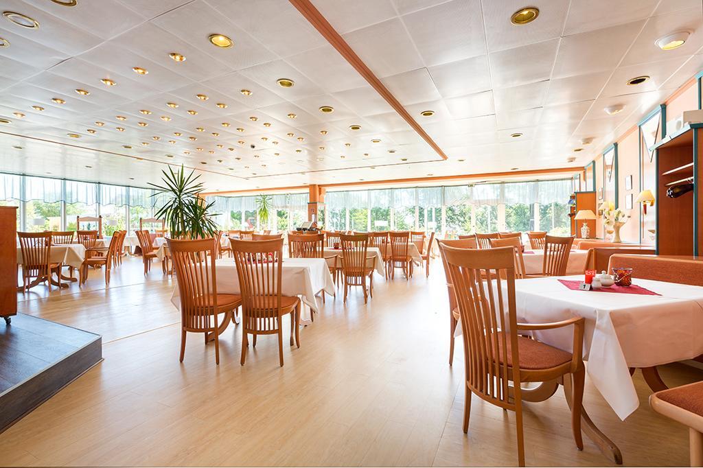 Ruegen-Hotel Sassnitz Ngoại thất bức ảnh